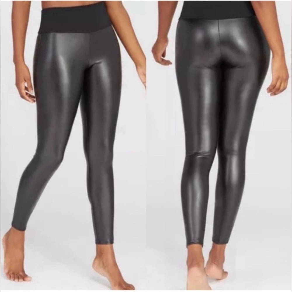 SPANX Assets Women’s Faux Leather Black Shiny Leggings Size Large